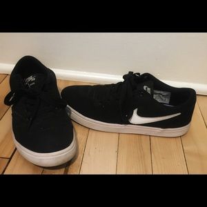 Black Lightly Worn Nike Check SB